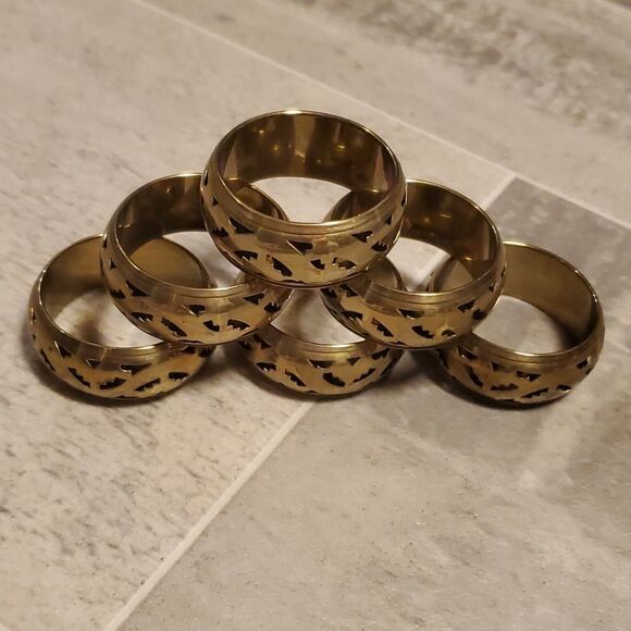 Vintage Set of 6 Brass Napkin Rings - Picture 1 of 3